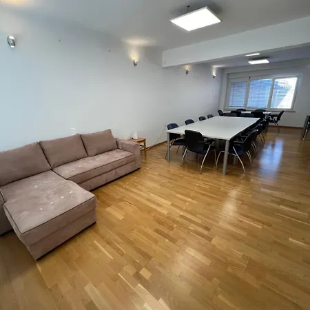 Kolarjeva International House ليوبليانا