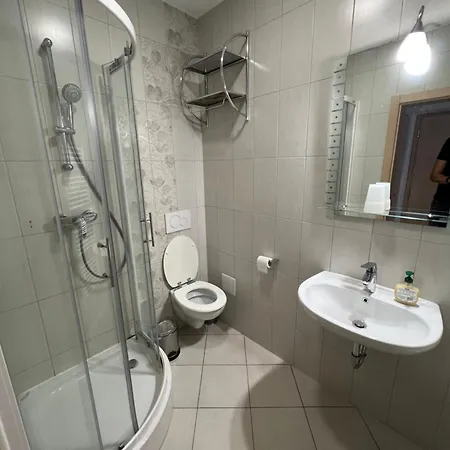 Kolarjeva International House 3* Ljubljana