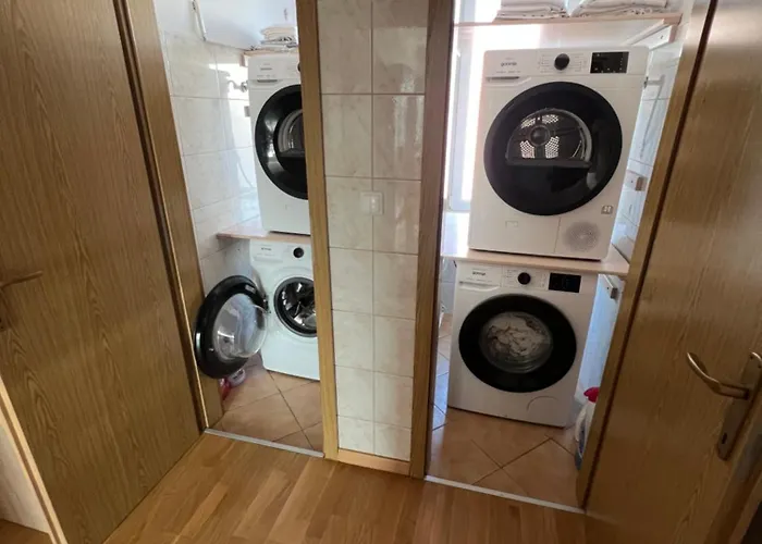 بيت ضيافة Kolarjeva International House ليوبليانا