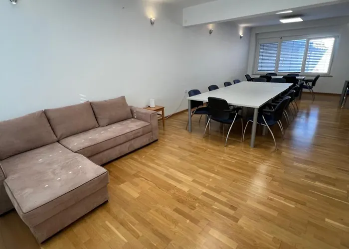 Kolarjeva International House Ljubljana