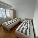 Vendégház Kolarjeva International House