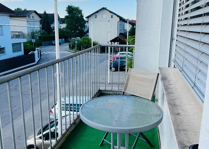 Vendégház Kolarjeva International House 3*